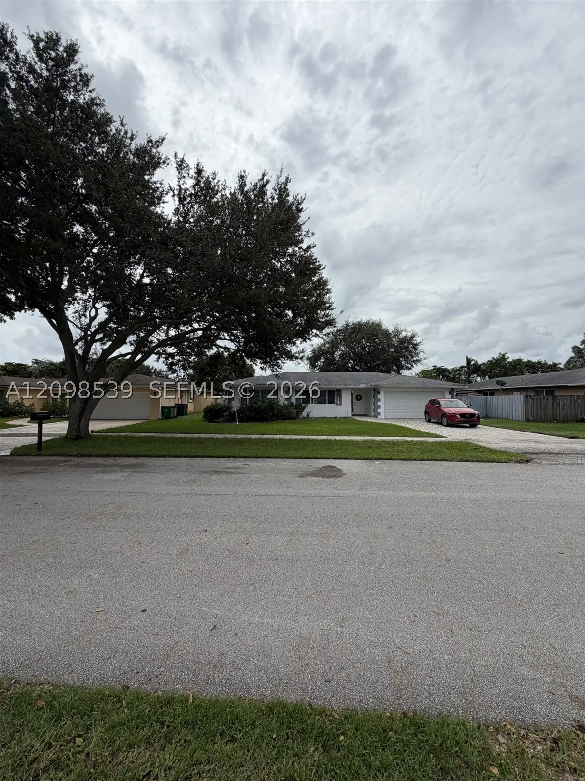 8410 SW 26th Pl, Davie, FL 33328 - #1