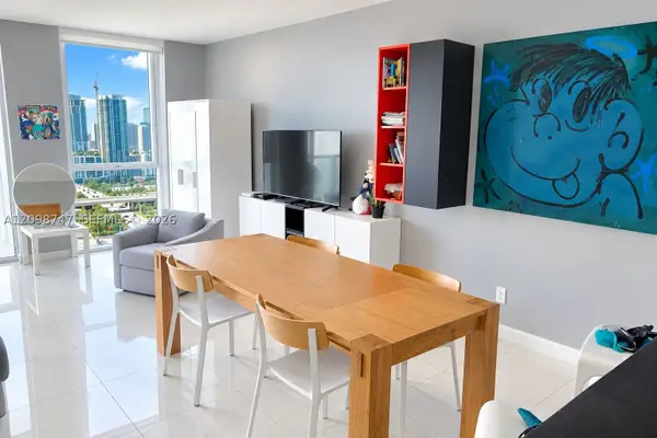 244 Biscayne Blvd #3204, Miami, FL 33132