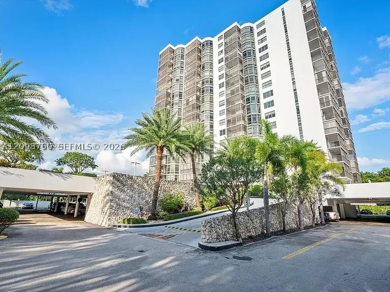3375 N Country Club Dr #605, Aventura, FL 33180 - #2