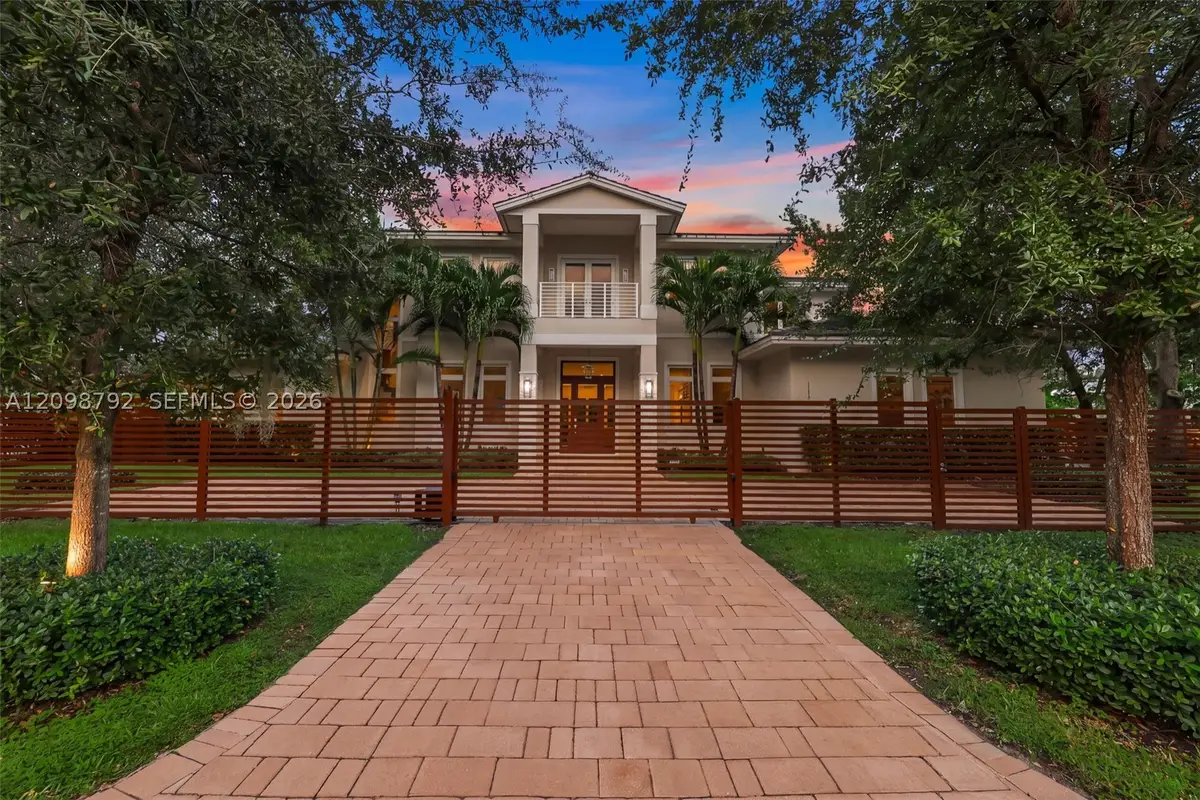 11701 SW 69 Ct, Pinecrest, FL 33156 - #1