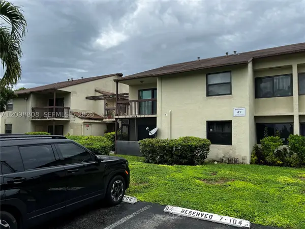 425 NW 210th St #102, Miami Gardens, FL 33169