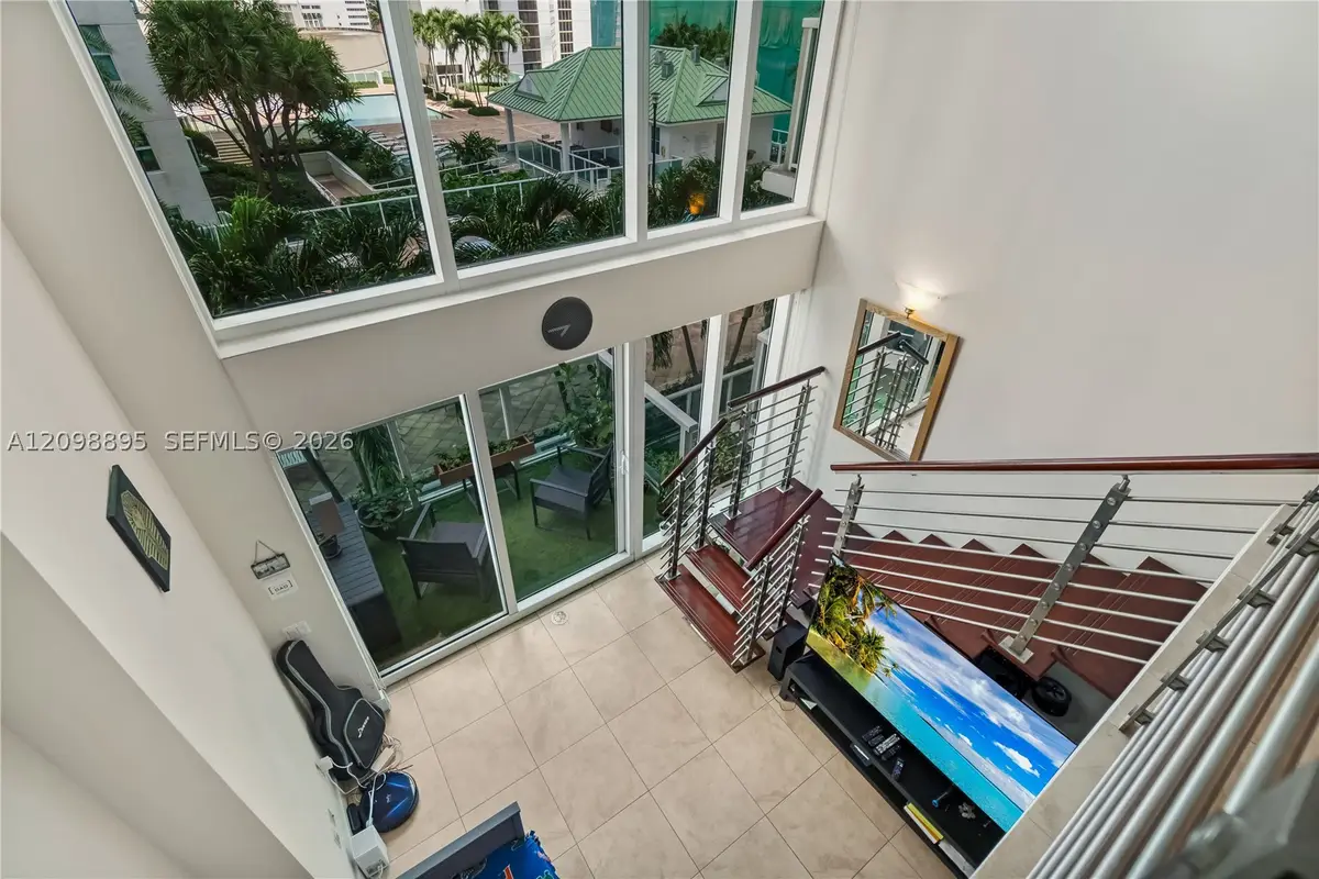 41 SE 5th St #811, Miami, FL 33131 - #1