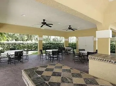 4055 W Mcnab Rd #H112, Pompano Beach, FL 33069