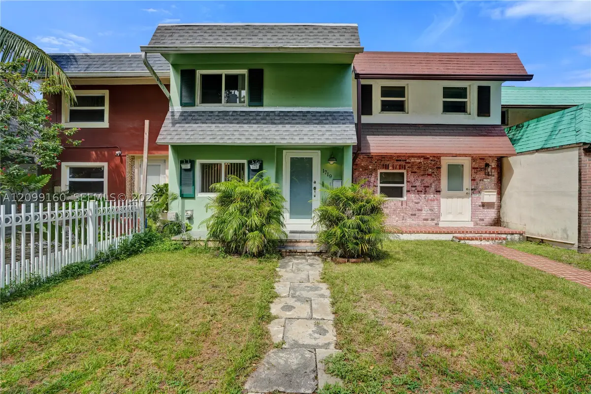 1719 NE 142nd St, North Miami, FL 33181 - #1