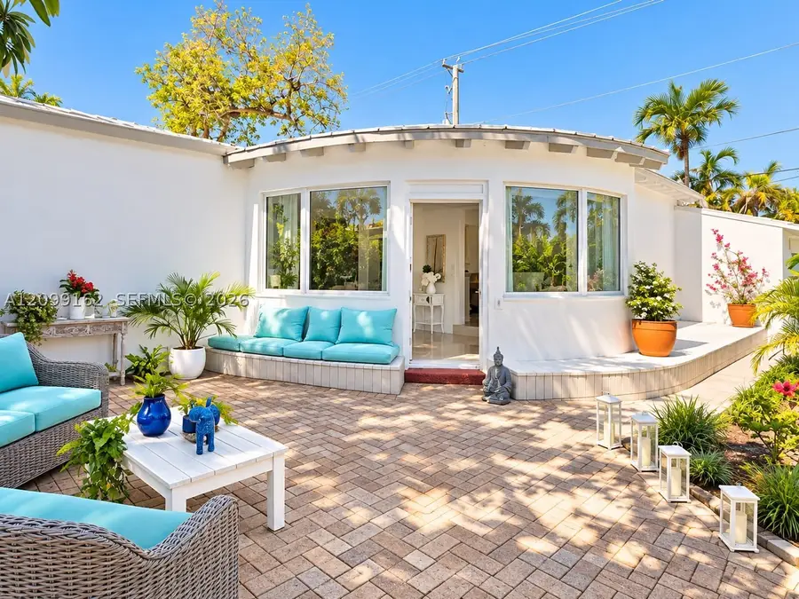 6910 Rue Notre Dame, Miami Beach, FL 33141 - #2