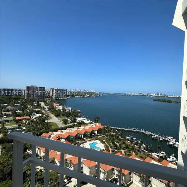 4000 Towerside Ter #2107, Miami, FL 33138