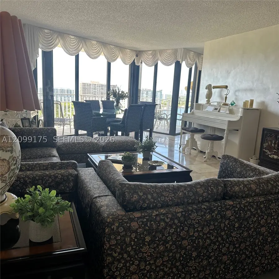 4000 Towerside Ter #2107, Miami, FL 33138 - #2