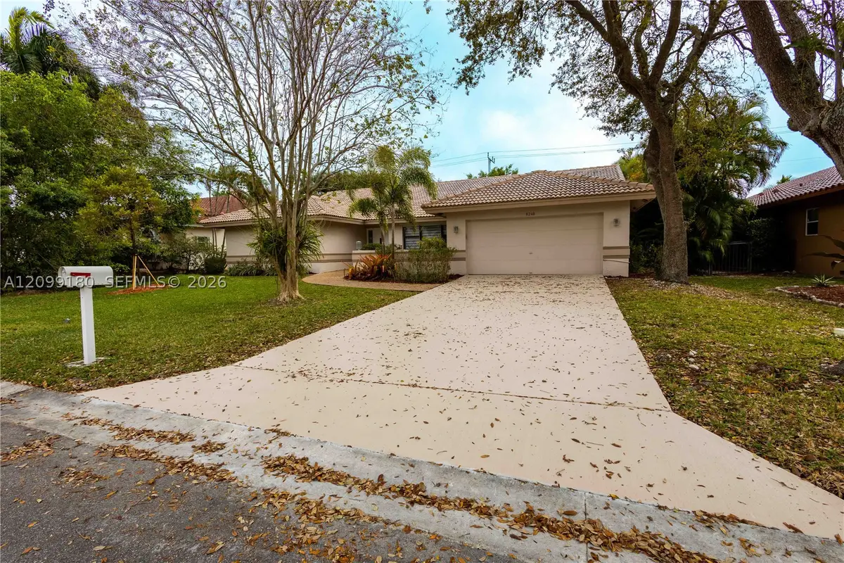 8248 NW 40th Ct, Coral Springs, FL 33065 - #1