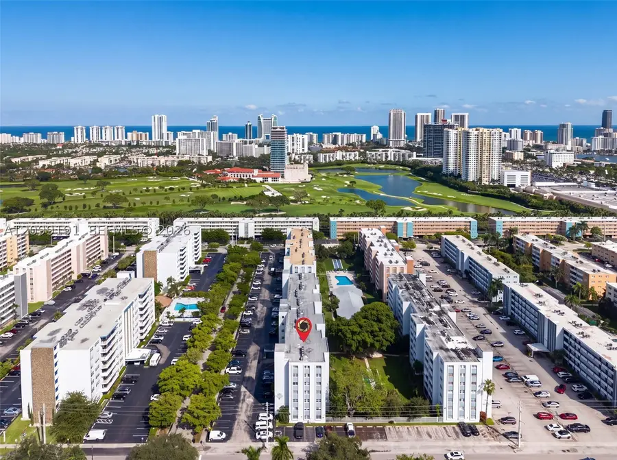 320 NE 12th Ave #703, Hallandale Beach, FL 33009 - #3