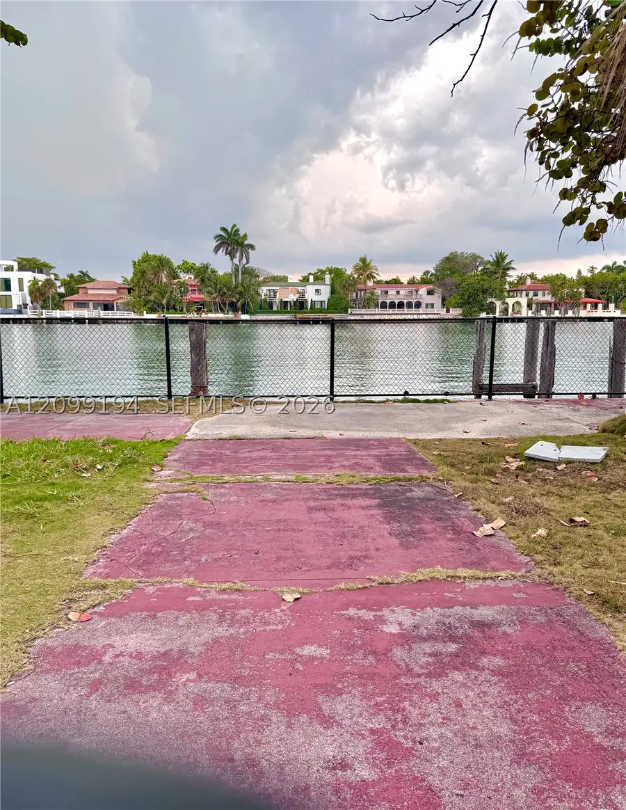 5255 Collins Ave Boat Slip E, Miami Beach, FL 33140 - #2