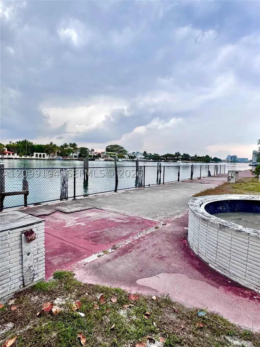 5255 Collins Ave Boat Slip E, Miami Beach, FL 33140 - #3