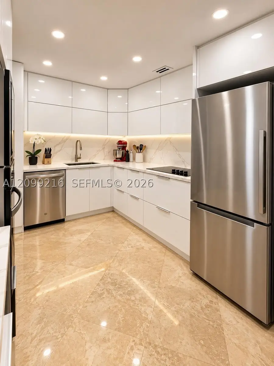5555 Collins Ave #14Y, Miami Beach, FL 33140 - #3