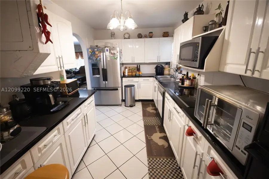 19533 SW 103 Ct, Cutler Bay, FL 33157 - #2