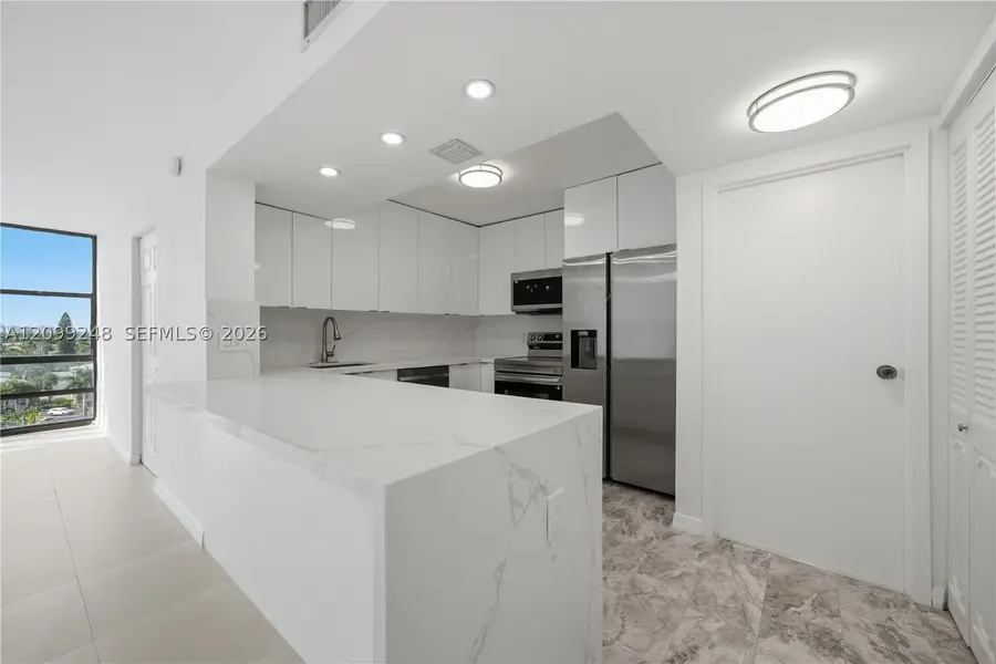 2049 S Ocean Dr #703, Hallandale Beach, FL 33009 - #3