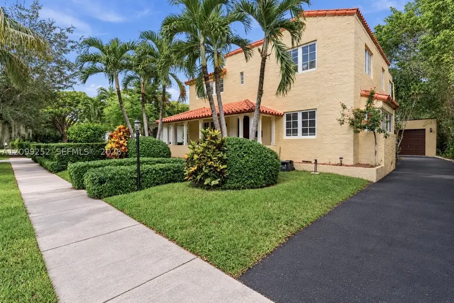 1461 Certosa Ave, Coral Gables, FL 33146 - #2
