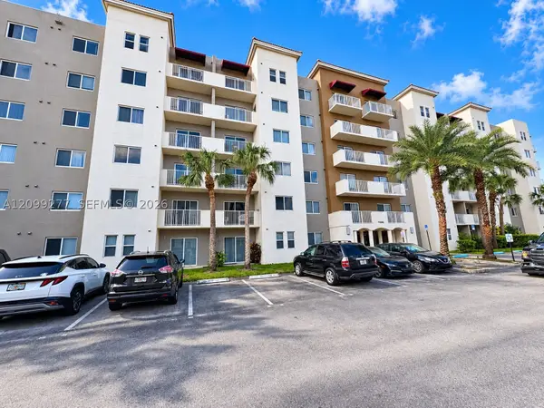 11060 SW 196th St #303, Cutler Bay, FL 33157