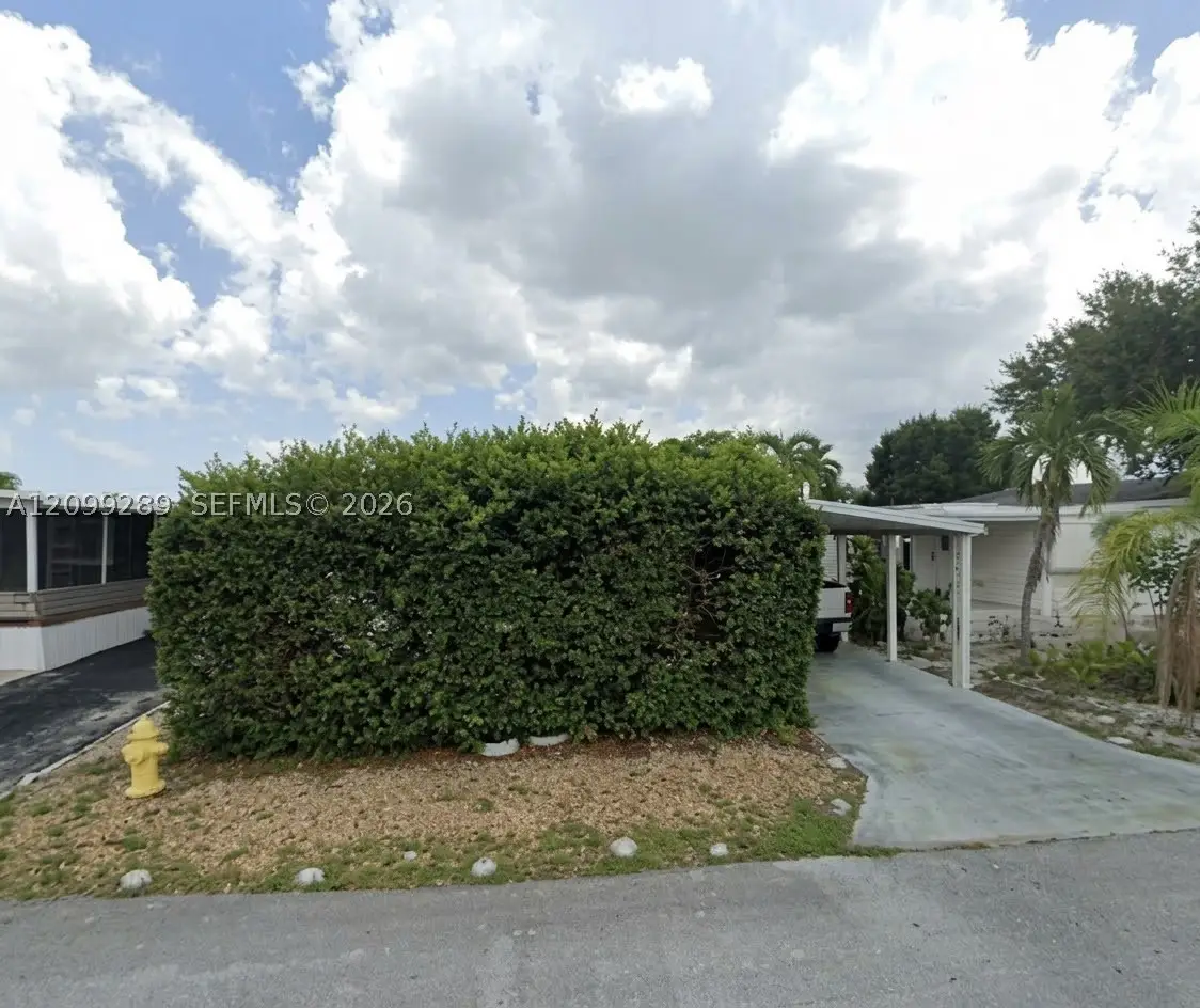 5550 SW 32nd Ter, Dania Beach, FL 33312 - #1