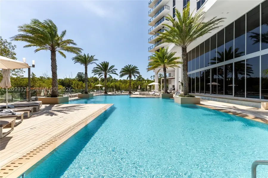 16385 Biscayne Blvd #506, North Miami Beach, FL 33160 - #3
