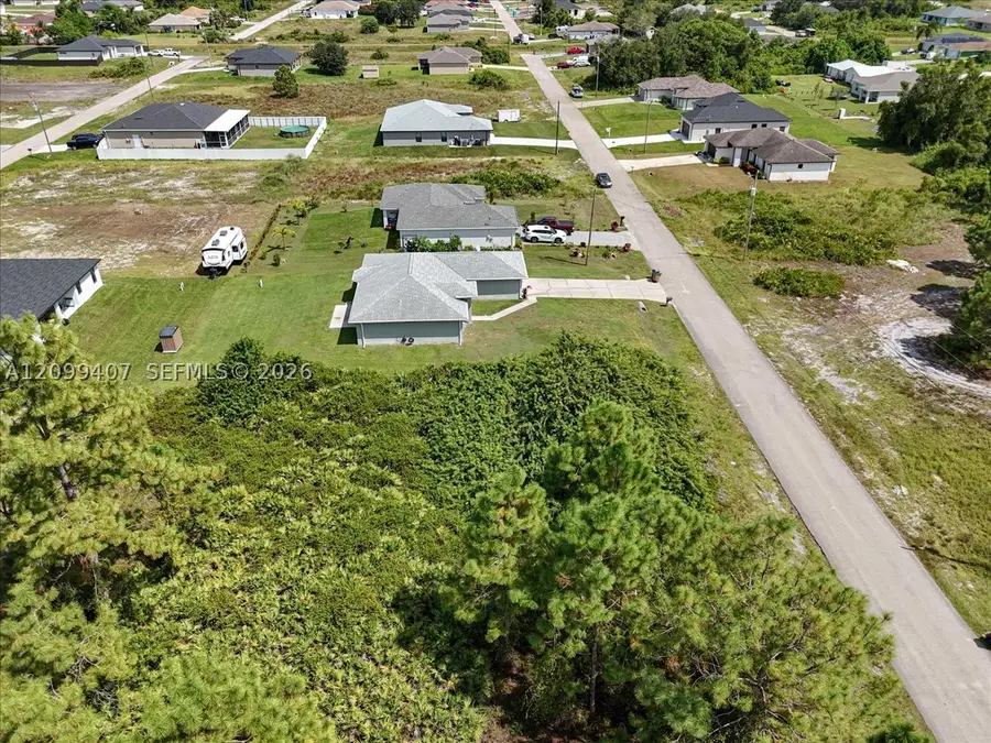 2816 25 St Sw, Lehigh Acres, FL 33976 - #3
