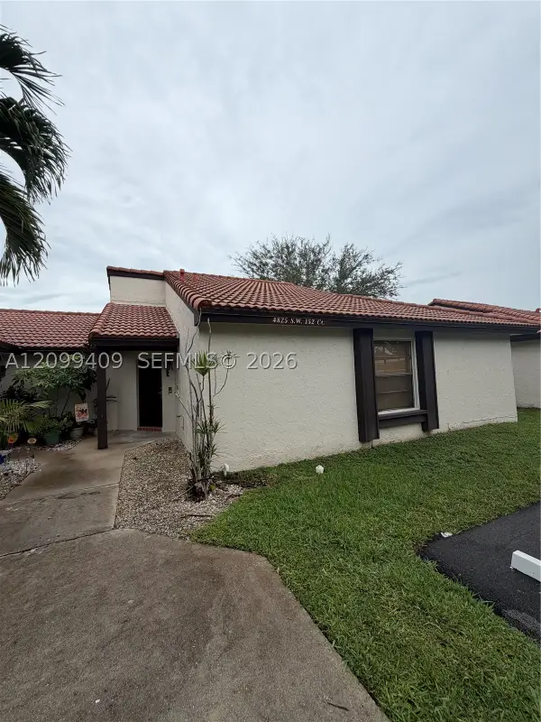 4825 SW 152nd Ct #E-29, Miami, FL 33185