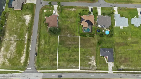106 El Dorado Blvd S, Cape Coral, FL 33991