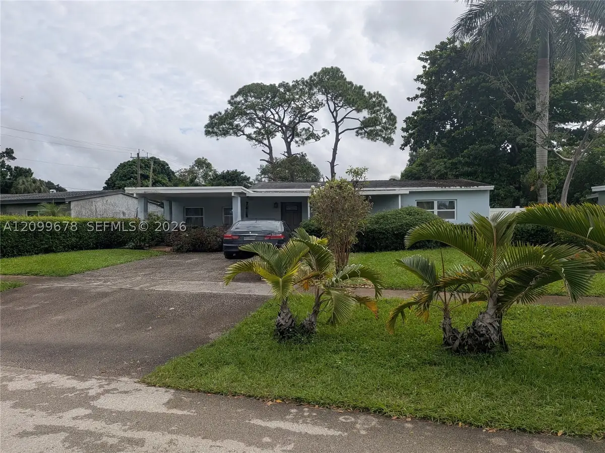 620 E Dayton Cir, Fort Lauderdale, FL 33312 - #1
