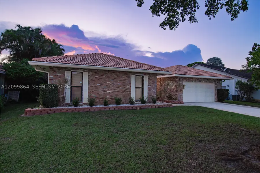 4118 NW 69th Ter, Coral Springs, FL 33065 - #3