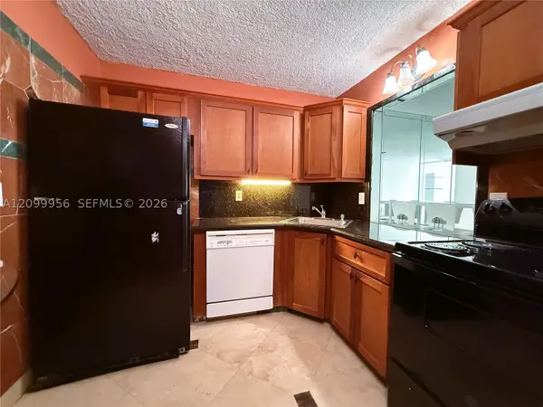 701 Three Islands Blvd #506, Hallandale Beach, FL 33009