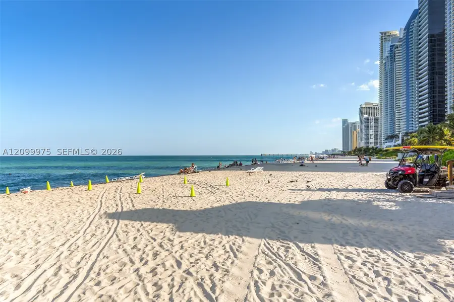 210 174th St #309, Sunny Isles Beach, FL 33160 - #2
