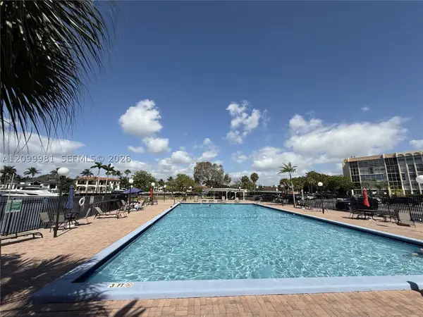 2101 Atlantic Shores Blvd #120, Hallandale Beach, FL 33009
