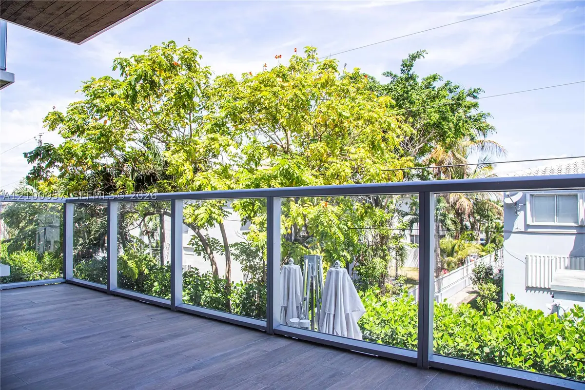 529 SW 11th St #203, Miami, FL 33129 - #1