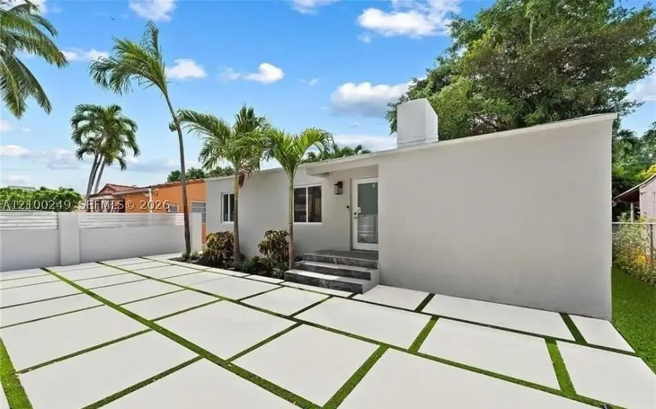 2810 SW 12th St, Miami, FL 33135 - #1