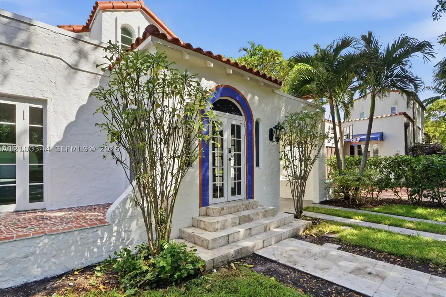 1209 La Mancha Ave, Coral Gables, FL 33134 - #3