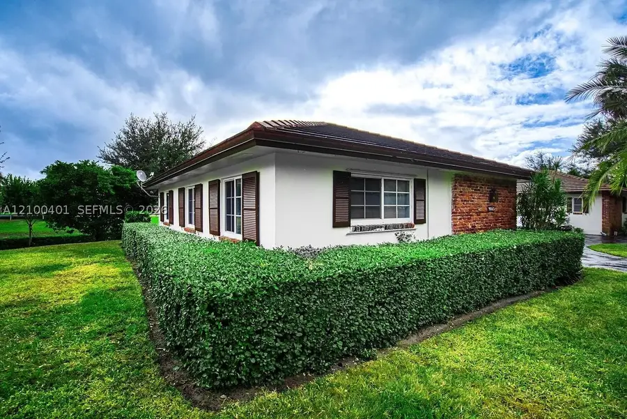 9065 Thunderbird Dr, Coral Springs, FL 33065 - #3