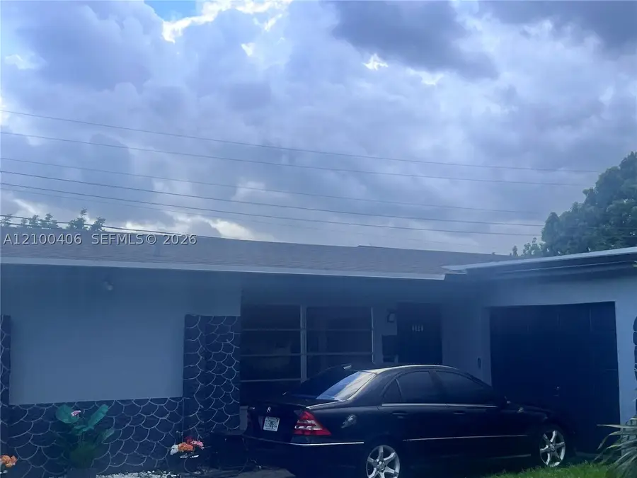 4420 NW 25th Pl, Lauderhill, FL 33313 - #3