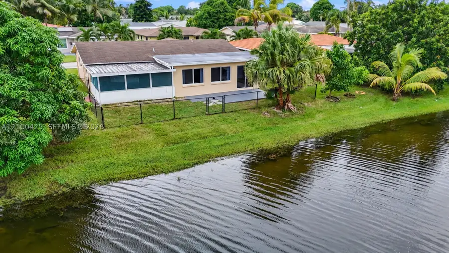 4711 NW 58th St, Tamarac, FL 33319 - #2