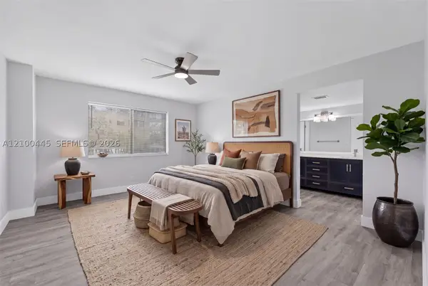 8040 Hampton Blvd #208, North Lauderdale, FL 33068