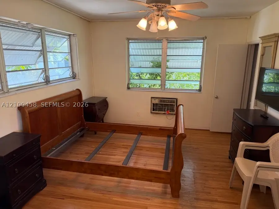 7915 Byron Ave #4, Miami Beach, FL 33141 - #2