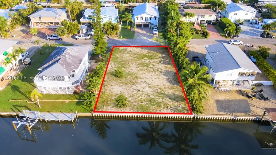 6 Pepita St, Fort Myers Beach, FL 33931 - #3