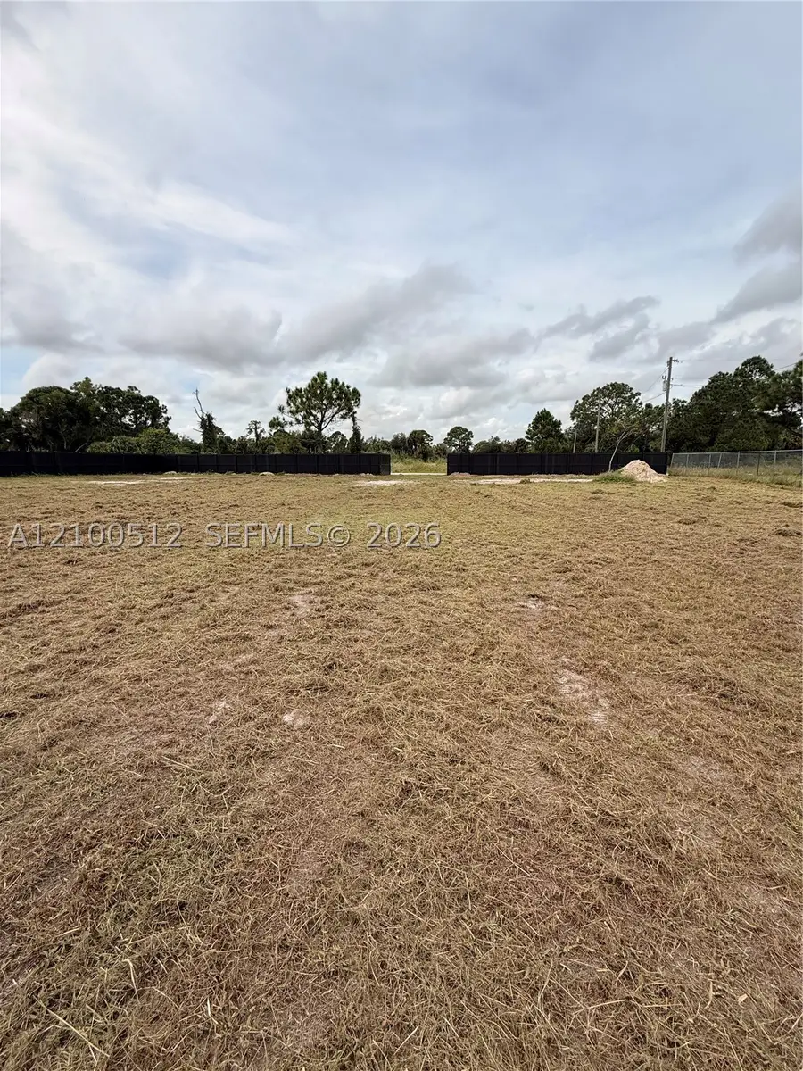 386 S Kennel St, Clewiston, FL 33440 - #3