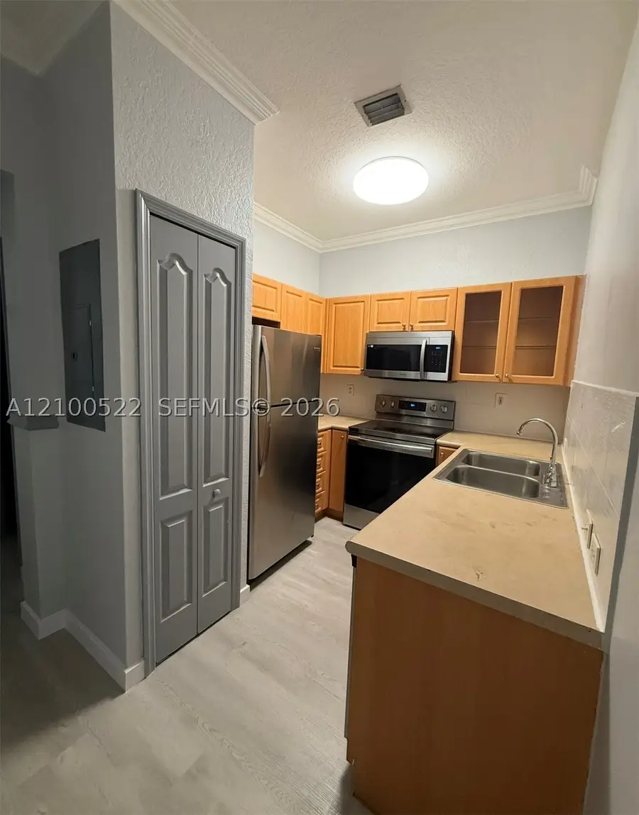 17800 NW 73rd Ave #205-21, Hialeah, FL 33015 - #3