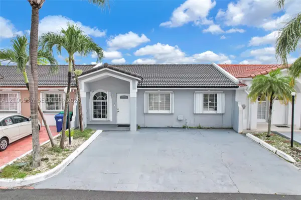 7677 NW 180th Ter, Hialeah, FL 33015