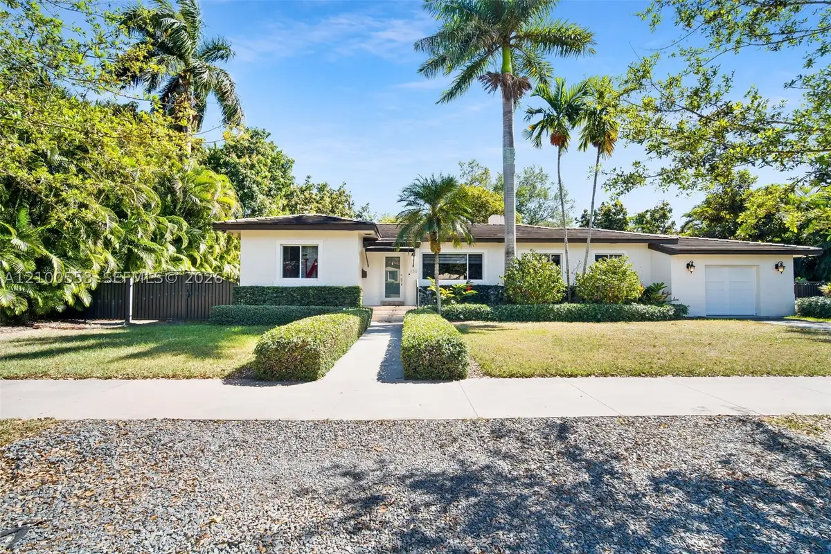 330 Viscaya Ave, Coral Gables, FL 33134 - #1