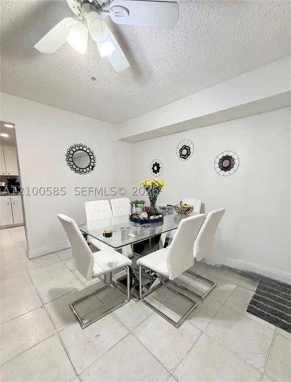 17901 NW 68th Ave #T101, Hialeah, FL 33015