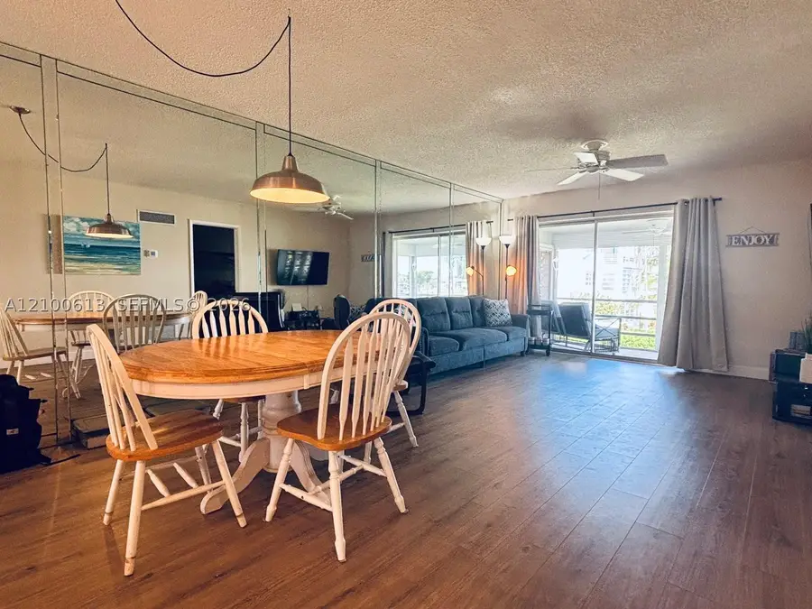 298 SE 6th Ave #15, Pompano Beach, FL 33060 - #3