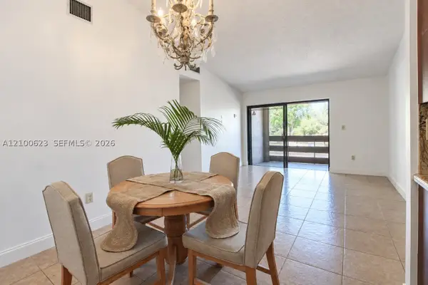 8977 SW 123rd Ct #207, Miami, FL 33186