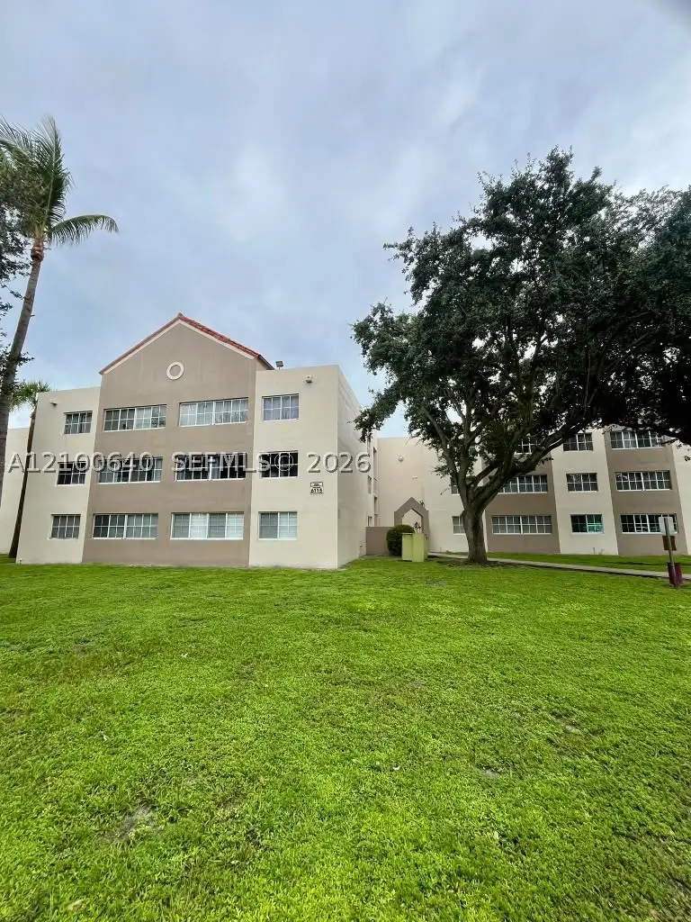 6115 NW 186th St #301, Hialeah, FL 33015 - #2