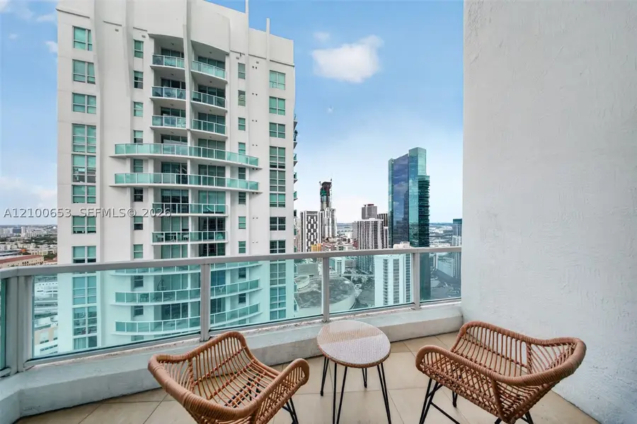 41 SE 5th St #2011, Miami, FL 33131 - #3