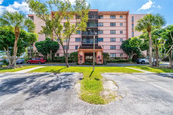 20850 San Simeon Way #106-5, Miami, FL 33179
