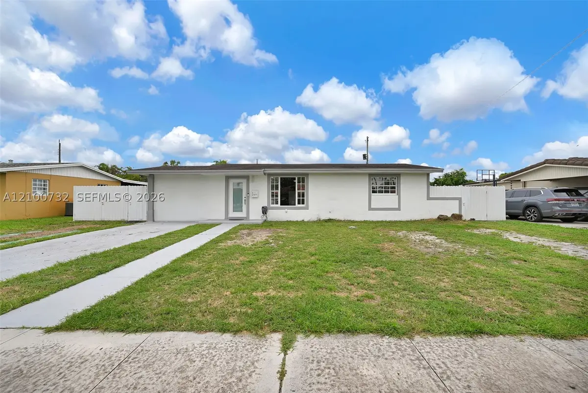 1271 W 79th St, Hialeah, FL 33014 - #1